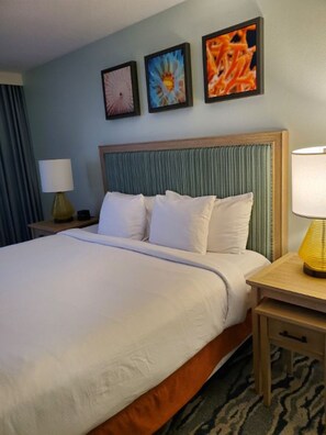 1 bedroom, in-room safe, iron/ironing board, free WiFi - Relaxing Getaway Location to Explore the Keys (Marathon)