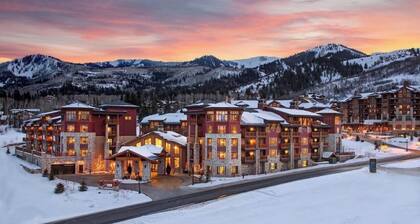 Spring Ski Week in the Canyons- Ski In/Ski Out