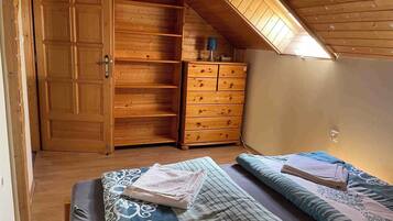 3 camere, ferro/asse da stiro, culla da viaggio, accesso a Internet