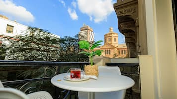 Deluxe Double Room | Terrace/patio