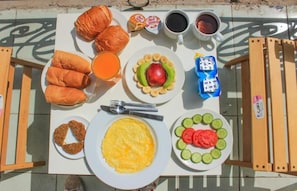 Desayuno continental incluido todos los días