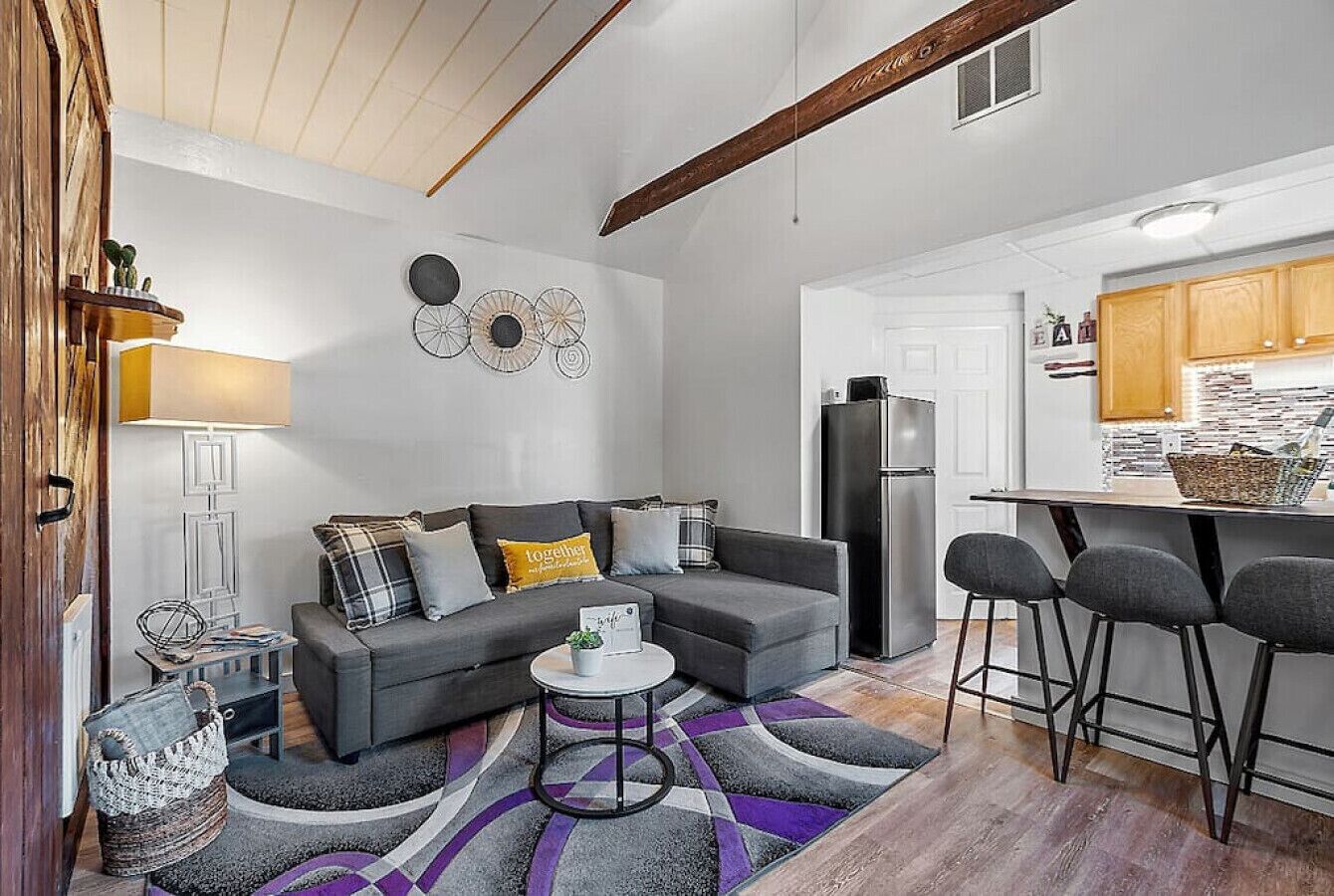 Unit 4 - New Lovely unit w/Private HOT TUB & patio!