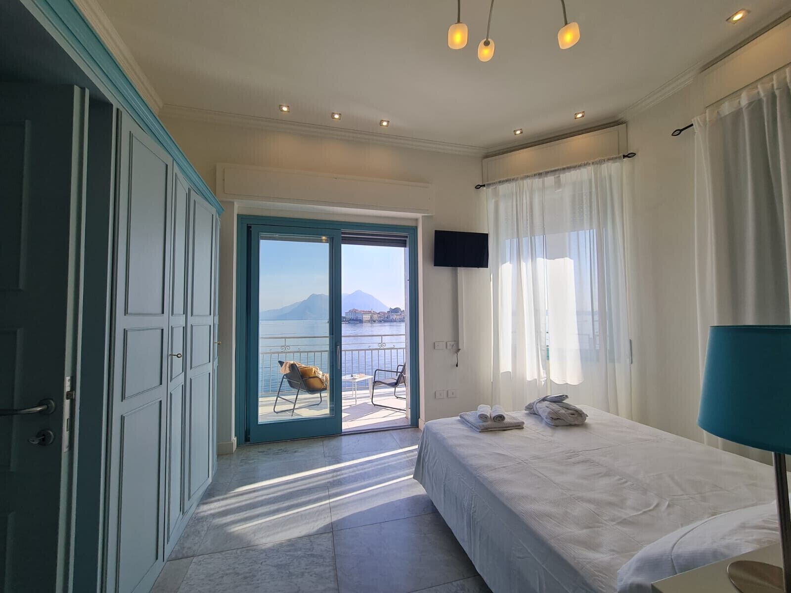 4 Schlafzimmer, Zimmersafe, Bügeleisen/Bügelbrett, kostenloses WLAN