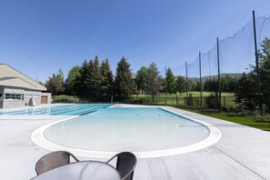 A heated pool - Sun Valley Condo on the Green with Dollar Views (Sun Valley)