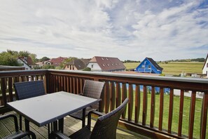 Unclassified image, 2 of 34, button