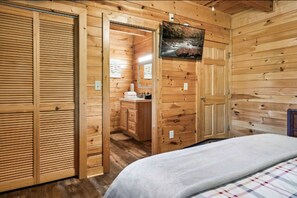2 habitaciones, tabla de planchar con plancha y cuna de viaje 
