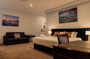 Habitación de lujo, 1 habitación (Family Suite 9) | Ropa de cama de alta calidad y colchones Select Comfort