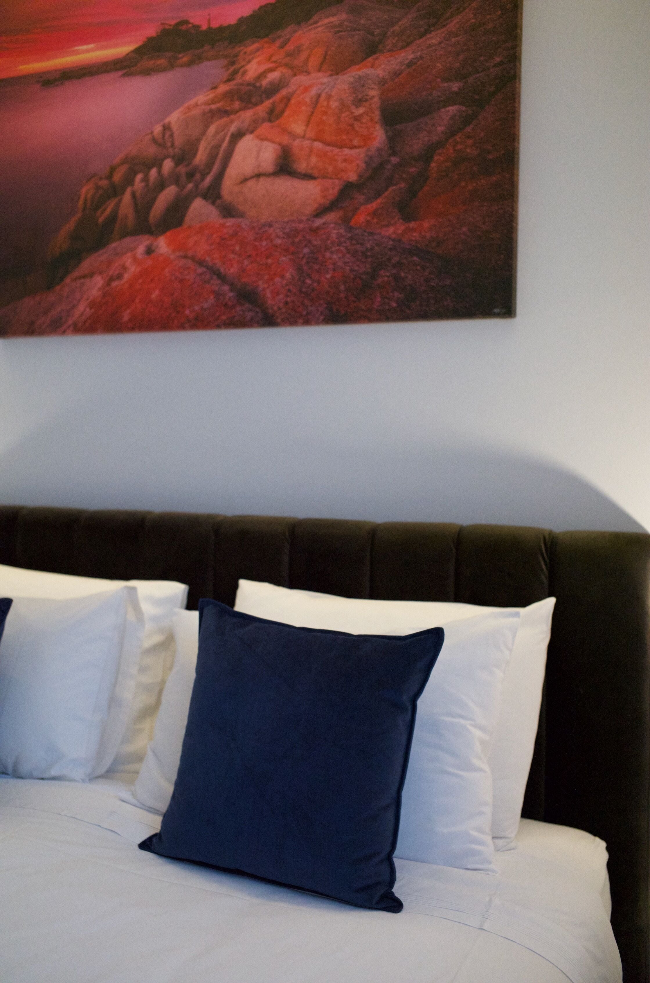 Suite estudio de lujo, 1 cama de matrimonio grande (King Suite 6) | Ropa de cama de alta calidad y colchones Select Comfort