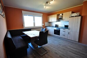 Mikrowelle, Ofen, Geschirrspüler