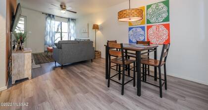 Condo in the heart of the Catalina Foothills
