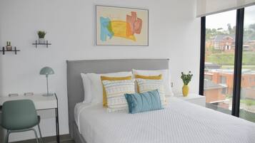 2 sovrum, skrivbord, strykjärn/strykbräda och gratis wi-fi