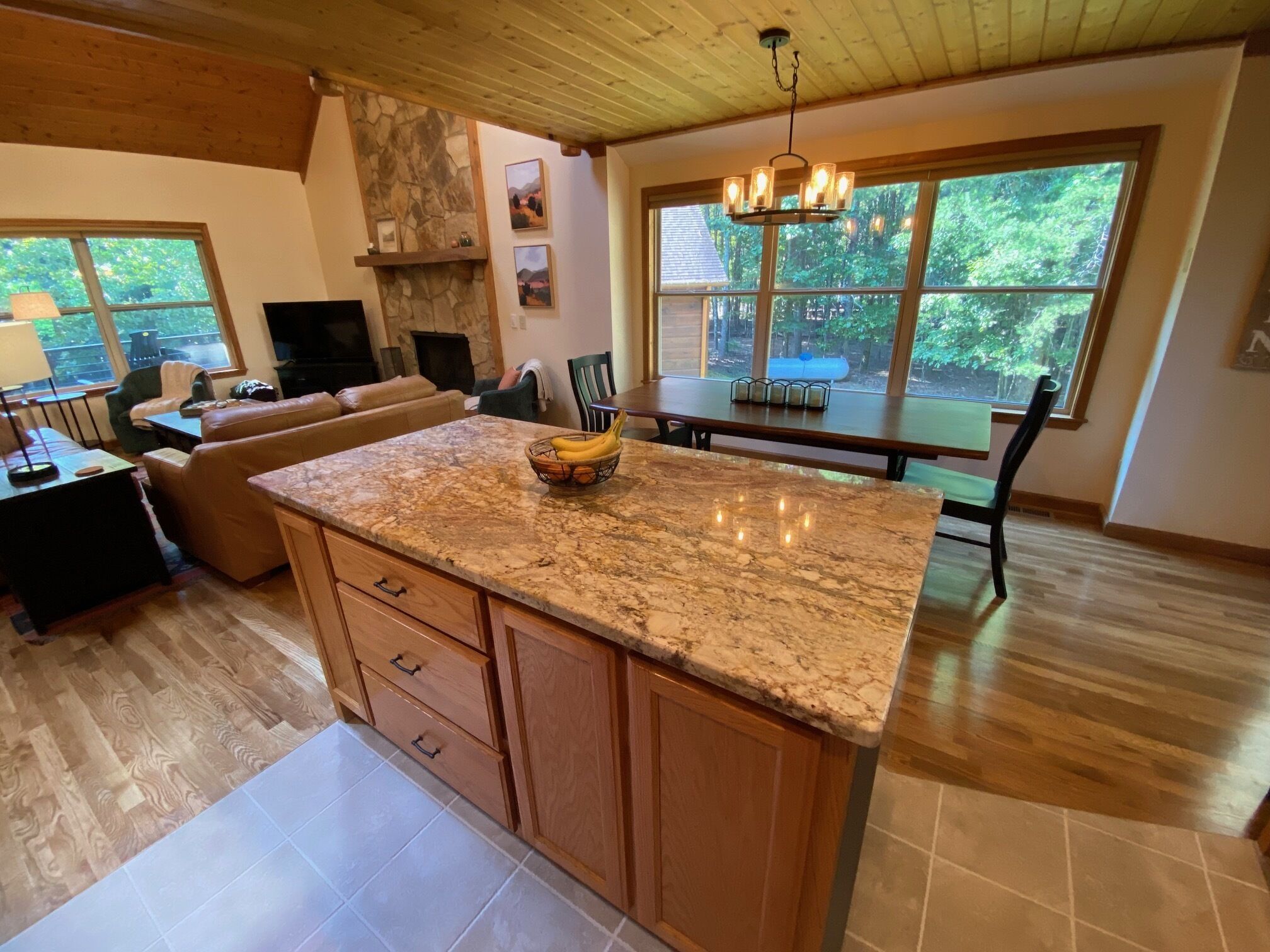 Fire Pit, Paved Roads, Quiet Neighborhood - Mineral Bluff, GA
