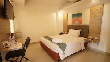 Cortinas blackout, tabla de planchar con plancha y wifi gratis