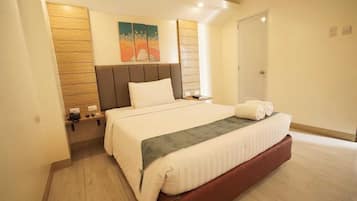 Standard Room | Blackout drapes, iron/ironing board, free WiFi, bed sheets