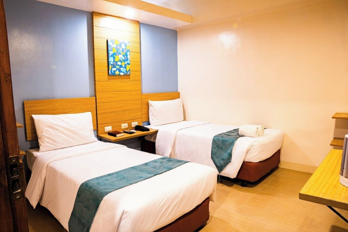 Standard Room | Blackout drapes, iron/ironing board, free WiFi, bed sheets