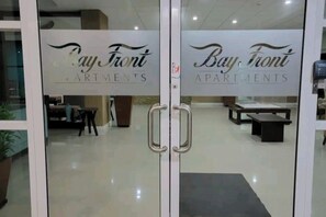 Lobby - Ornella Villa, 2-Beds, Sleeps 4 - Pool & Parking (Portmore)