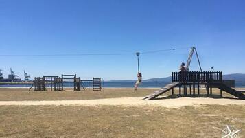 Vlak bij het strand