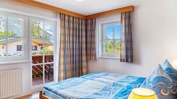 1 bedroom, free WiFi, bed sheets