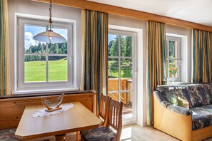 TV - Apartment 'Landhaus Sonja 1' with Mountain View, Terrace & Wi-Fi (Leutasch)