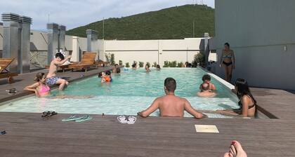 Bright premium apartment with sauna and pool