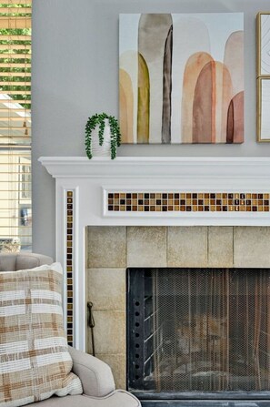 Interior - 'Silverwood' Pet-Friendly! Fire Pit! Near Domain! (Austin)