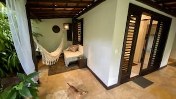 Quarto duplo clássico, no jardim | Área de estar