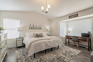 4 bedrooms, desk, iron/ironing board, travel crib