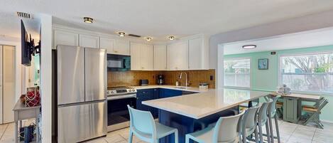 Fridge, microwave, oven, stovetop