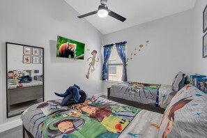 4 bedrooms, WiFi, bed sheets
