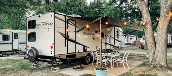 NEW! Clementine's at the Lake--Camping Oasis