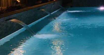 6 bedroom home with heated Pool/Spa near Sequoia National Park