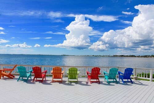 Fun-N-Sun with Spectacular Ocean Views