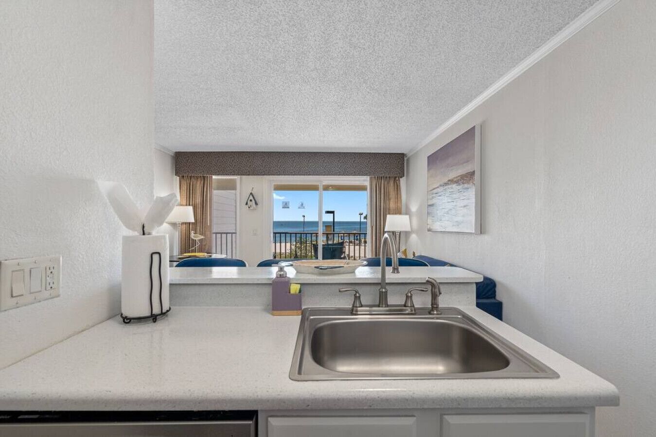 المنشأة من الداخل