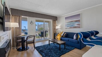 Smart TV, fireplace, stereo