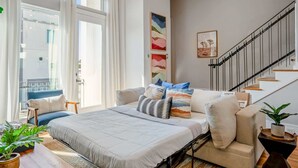 Interior - Downtown Getaway w/ Rooftop Deck in the Skyline (Houston)
