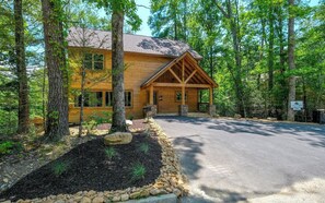 Exterior - Swim Year-Round, Sip Fireside, Host Movie Nights, Play Pool & Soak in the Hot Tub - Mystic Timber (Sevierville)