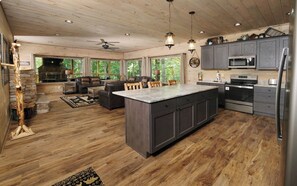 Refrigerador, microondas, horno y parrilla de estufa 