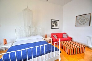 3 chambres, Wi-Fi gratuit, draps fournis