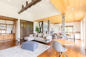 House | Living area | 30-inch flat-screen TV with digital channels, TV - Resort stay Bowen (Ito)