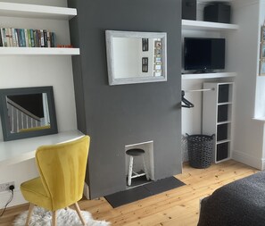 4 Schlafzimmer, Bügeleisen/Bügelbrett, WLAN, Bettwäsche
