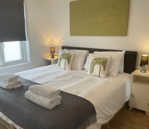 4 Schlafzimmer, Bügeleisen/Bügelbrett, WLAN, Bettwäsche