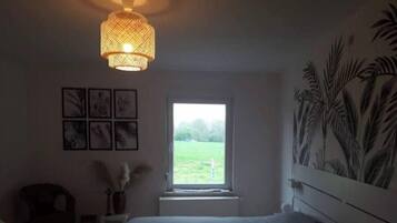 1 chambre, fer et planche Ă  repasser, Wi-Fi gratuit, draps fournis