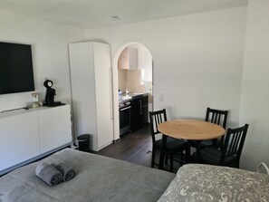 1 bedroom, desk, travel crib, free WiFi