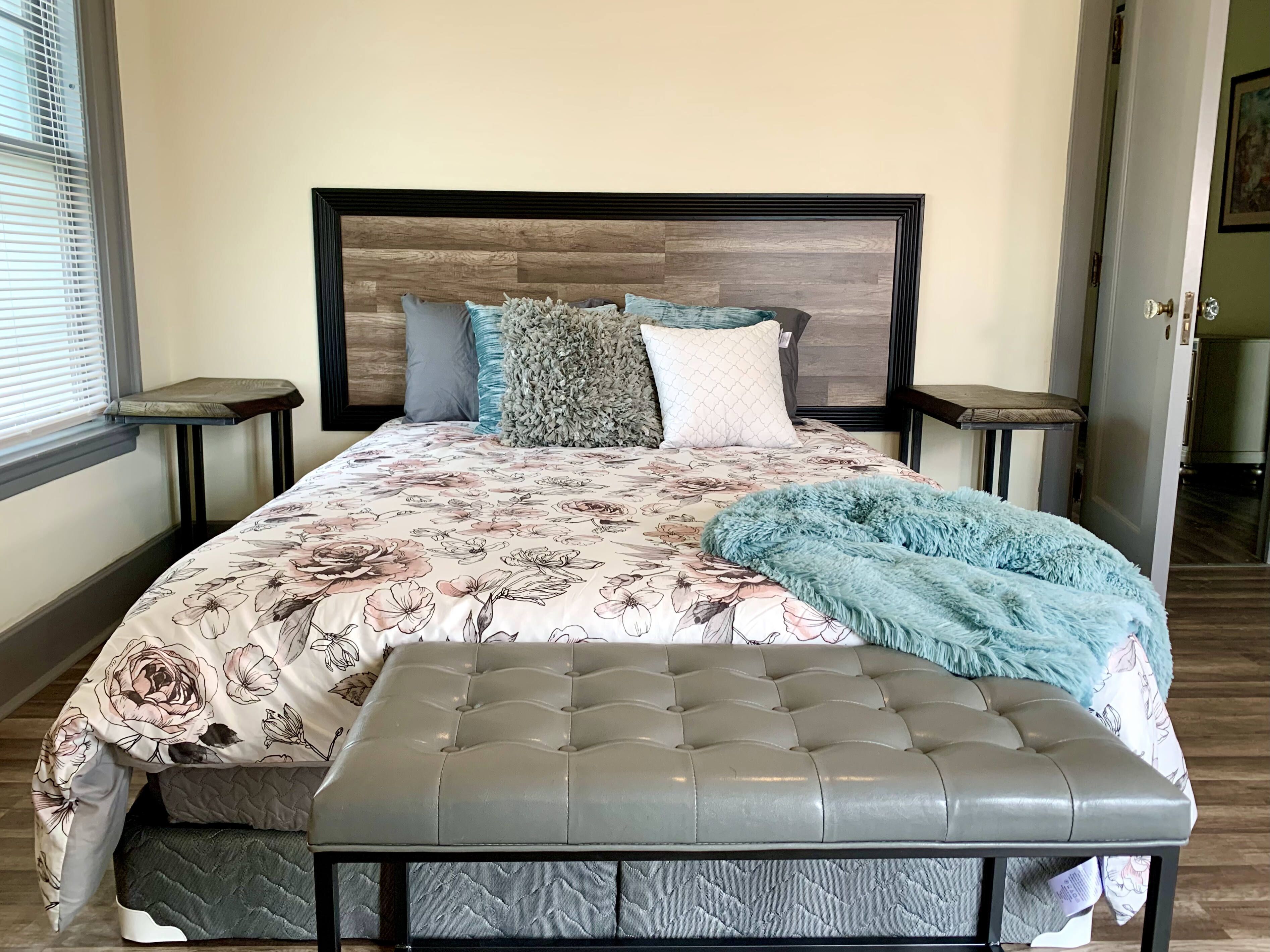 บ้านพัก | โต๊ะทำงาน, ห้องเก็บเสียง, Wi-Fi ฟรี, ผ้าปูที่นอน