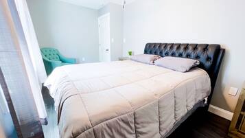 Casa Signature | Una scrivania, insonorizzazione, Wi-Fi gratuito, lenzuola