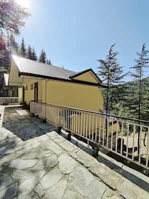 Balcony - Nature Villa Resort (Kandaghat)
