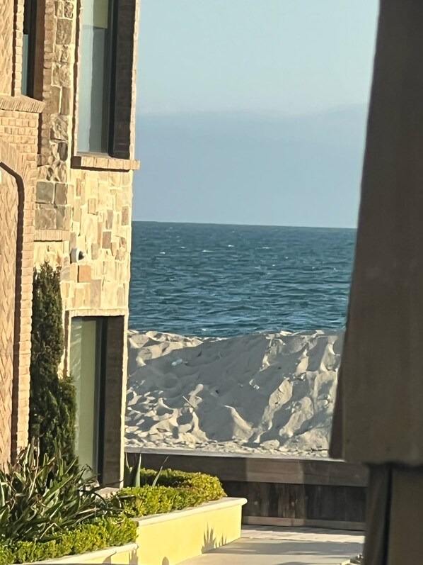 Property grounds - Newly remodeled beach cottage steps to the sand with Ocean view. New everything! (Long Beach)