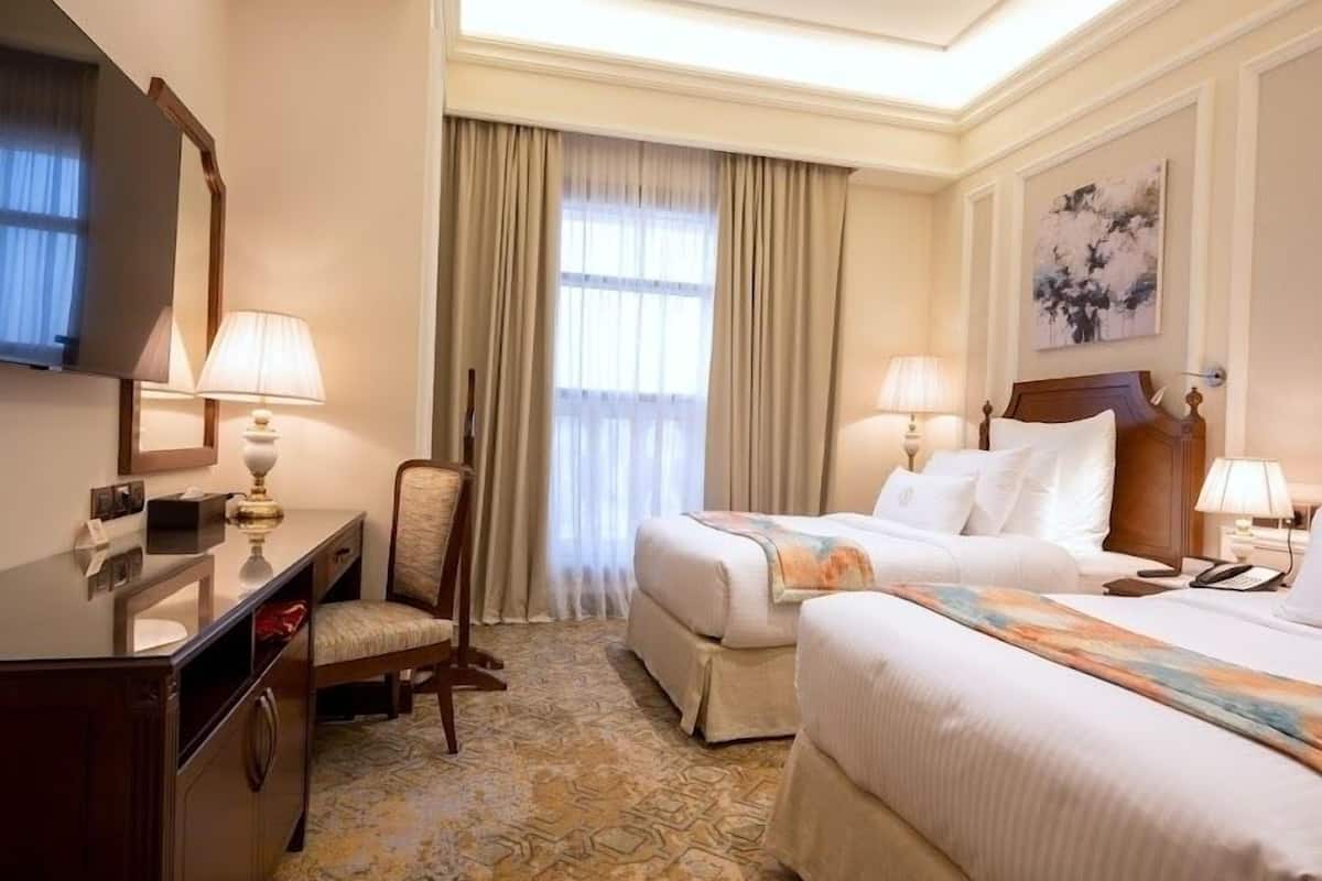 Standard Double Room, 2 Single Beds