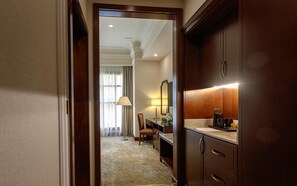Standard-Einzelzimmer, 1 King-Bett | Schrank