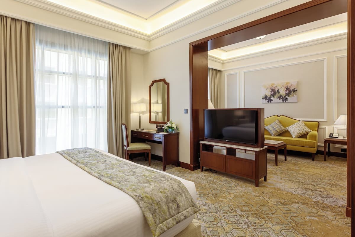 Deluxe Room, 1 King Bed